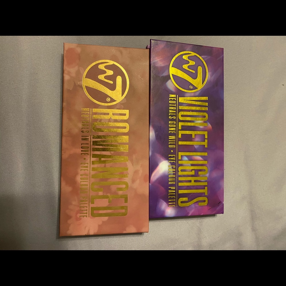 W7 romanced and violet lights bundle